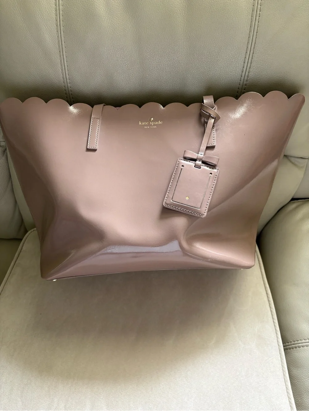 kate spade Scalloped Top Patent Tote in Dusty Rose